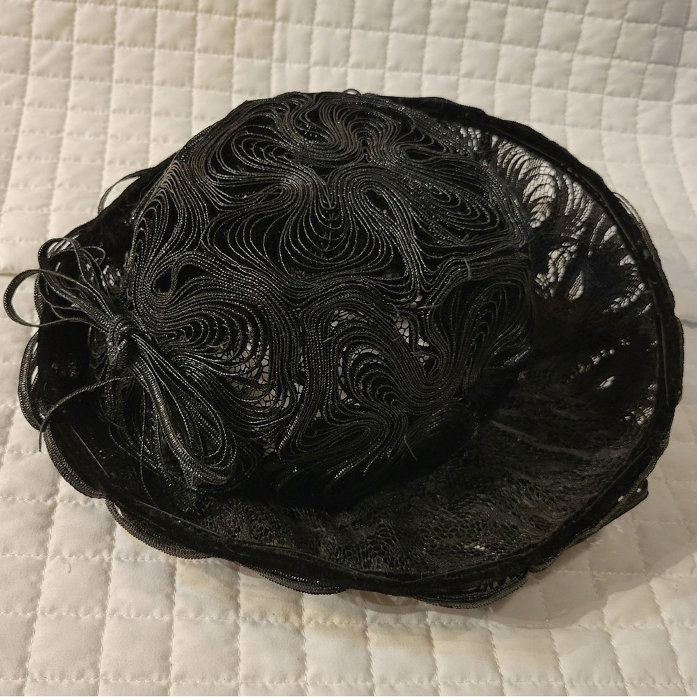 Elegant Black Fascinator Church/Derby Hat